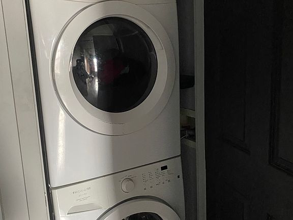 5th image of 139 E Main St #306