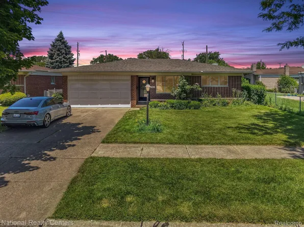 32827 Rugby Dr, Warren, MI 48088