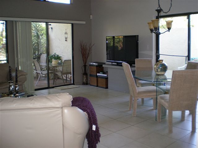 1st image of 194 NW 45th Ave