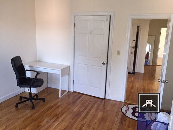 5th image of 166 Strathmore Rd #21