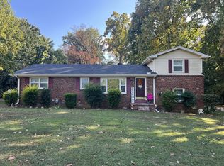 703 Sylvian Dr, Lafayette, TN 37083