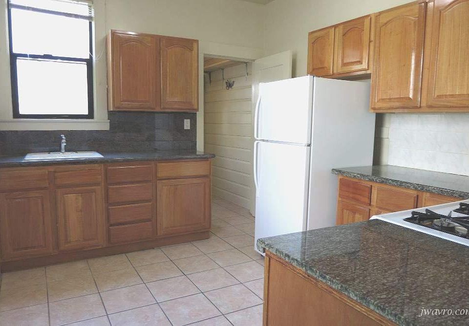 1st image of 387 Dolores St #385