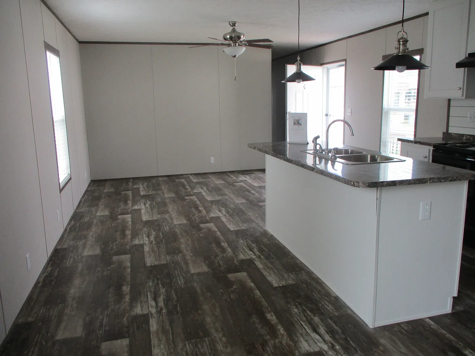 133 Broadmore Dr photo 1