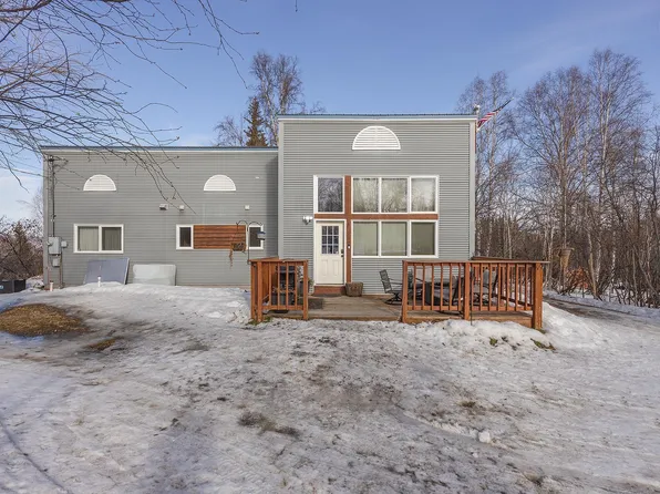 110 Currant Ct, Fairbanks, AK 99712