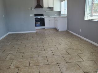 1220 E Campus Way #B, Hemet, CA 92543