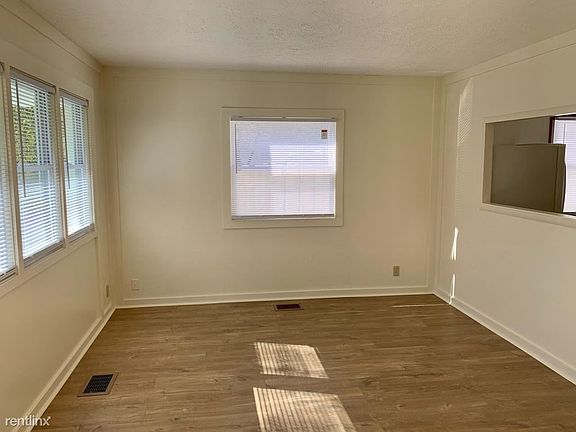 3rd image of 296 Race St