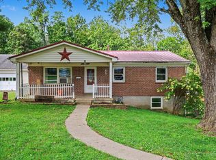 111 Greystone Dr, Hillsboro, OH 45133
