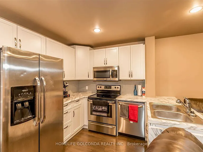 22 Dunsmore Ln #BASEMENT — Photo 5