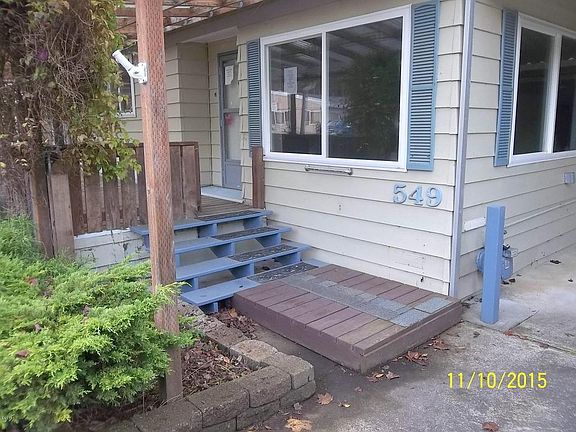 2nd image of 549 SE Reef Ave