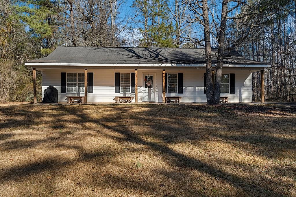 1695 J St, Hamilton, GA 31811 | Zillow