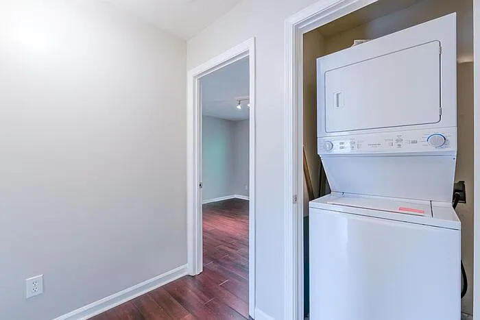 255 Winding River Dr #J — Photo 21