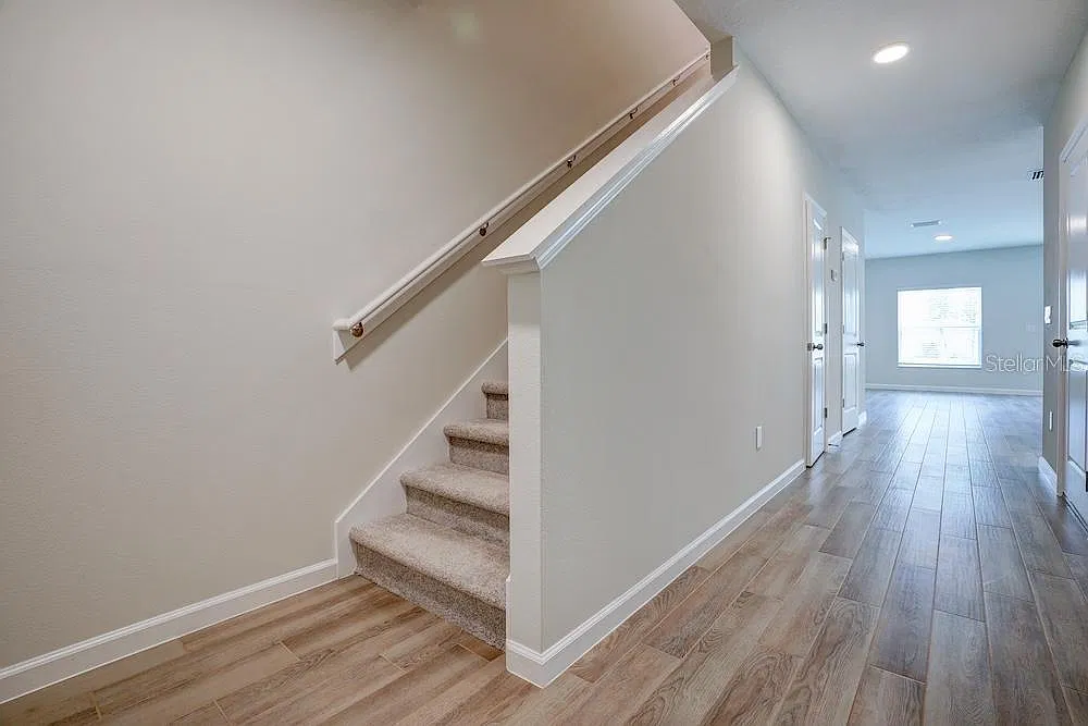 3 bed, 2.5 bath, 1484 sqft, $2,490 — Photo 4