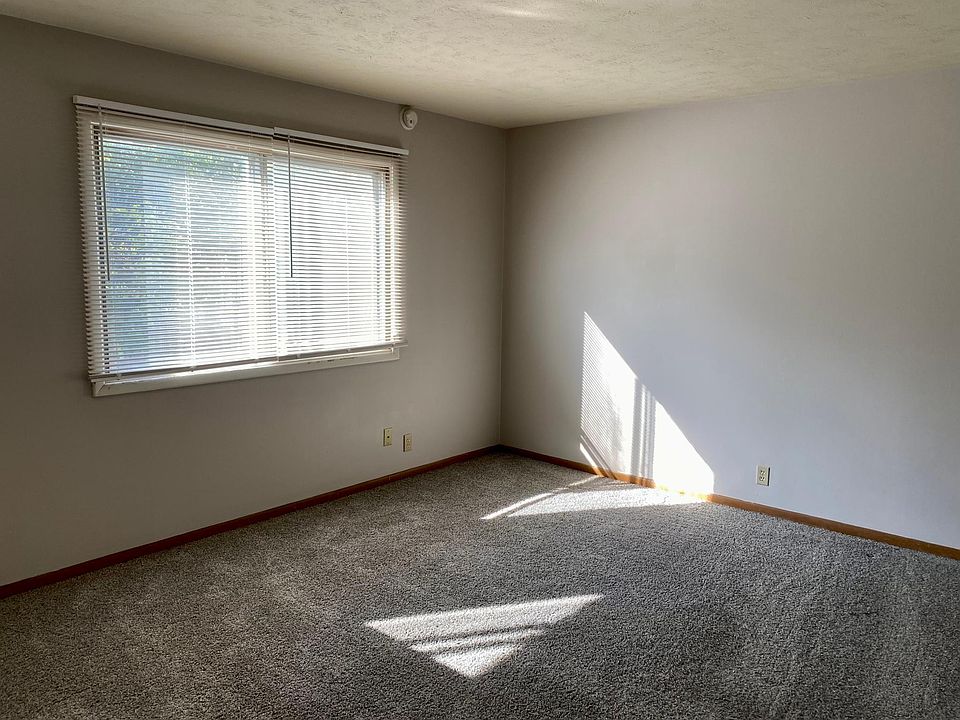 1st image of 3833 Cuming St #15
