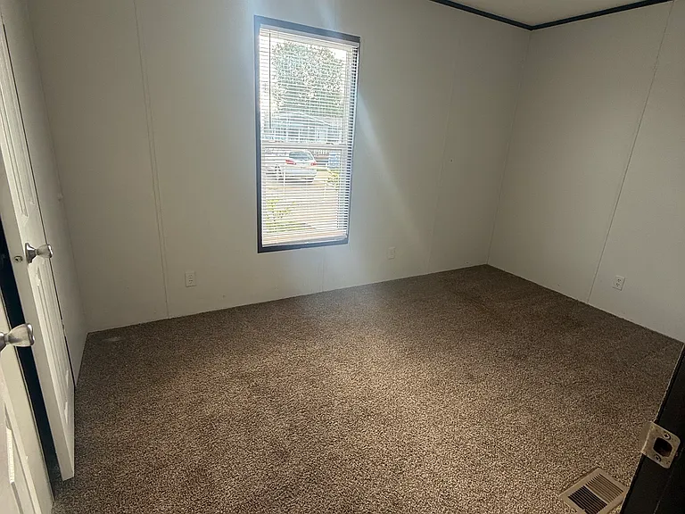 127 Guadalupe St — Photo 6