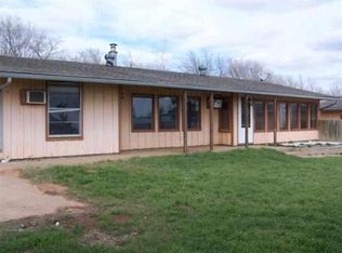 21785 N Cedar Lake Dr, Hinton, OK 73047