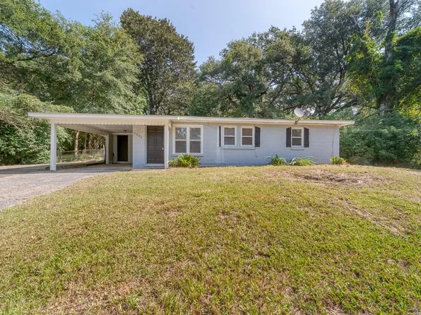 2305 Vivian Dr, Mobile, AL 36693