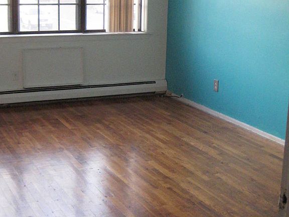 5th image of 15635 77th St #78