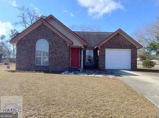 1242 Dharahn Dr, Hinesville, GA 31313