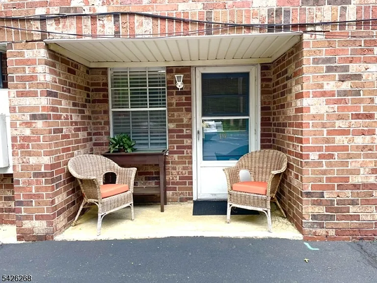 800 Old Springfield Ave #19 — Photo 16
