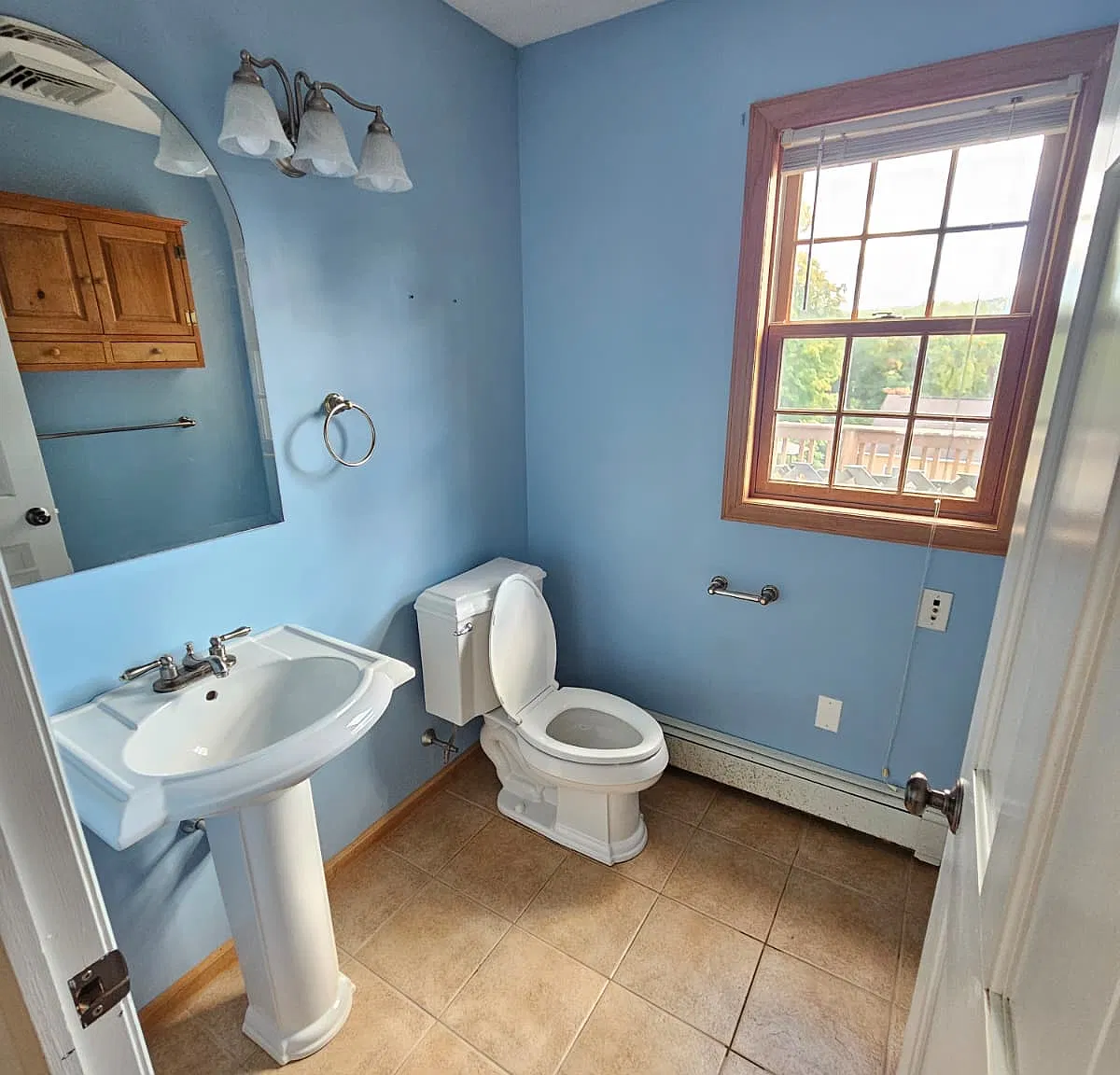 3 bed, 1632 sqft, $3,200 — Photo 1