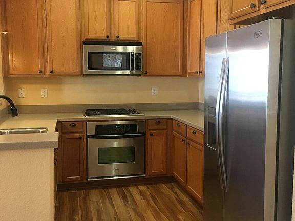 4th image of 3301 N Park Dr Unit 1111