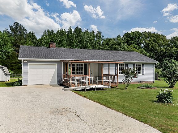 2nd image of 16 Hattie Dr