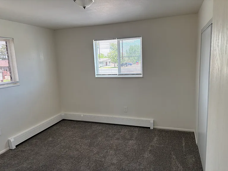 645 Voiles Pl #1 — Photo 7
