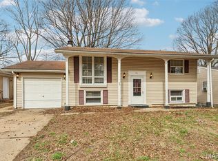 39 Potomac Dr, Fairview Heights, IL 62208