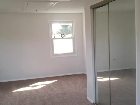 32 Harmon Ln, Willingboro, NJ 08046
