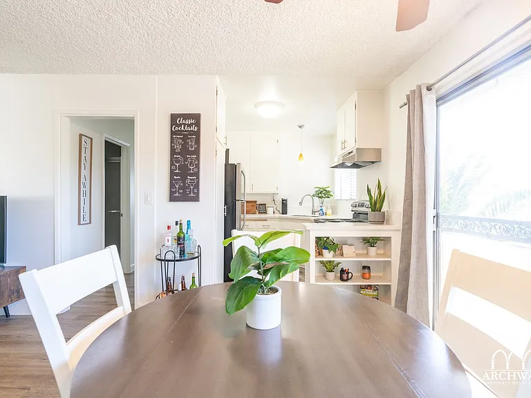 10725 Acama St — Photo 46