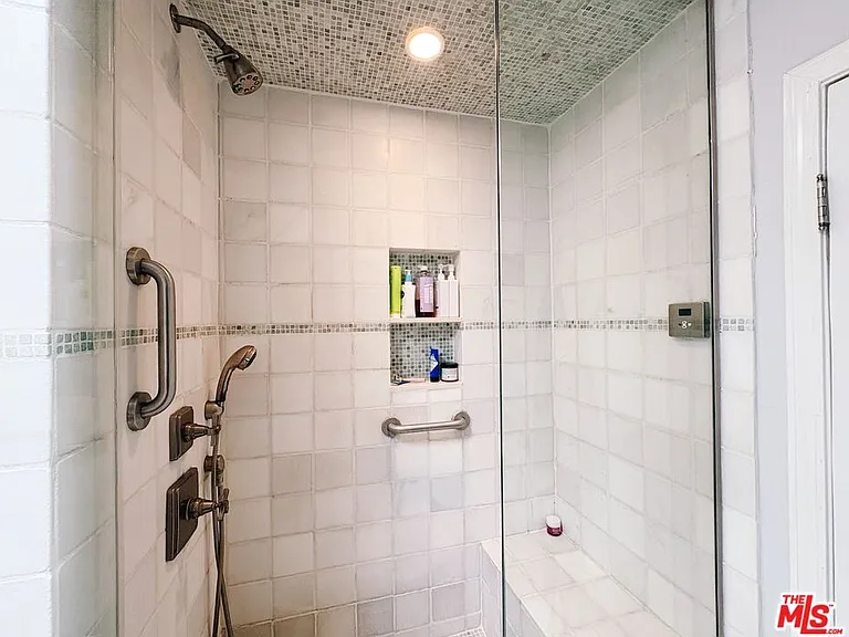 22013 Alta Dr — Photo 32
