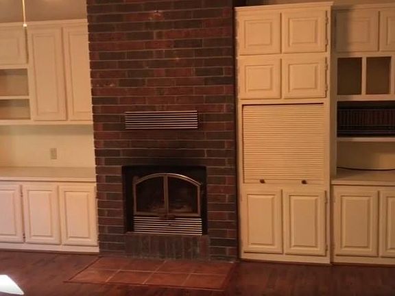 5th image of 14 Kenton Ln