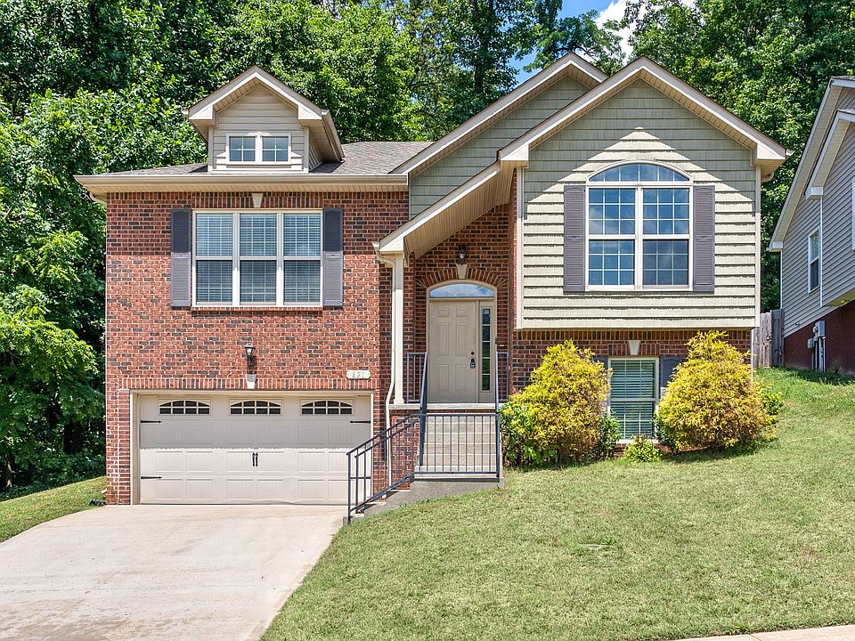 1st image of 621 Hidden Valley Dr