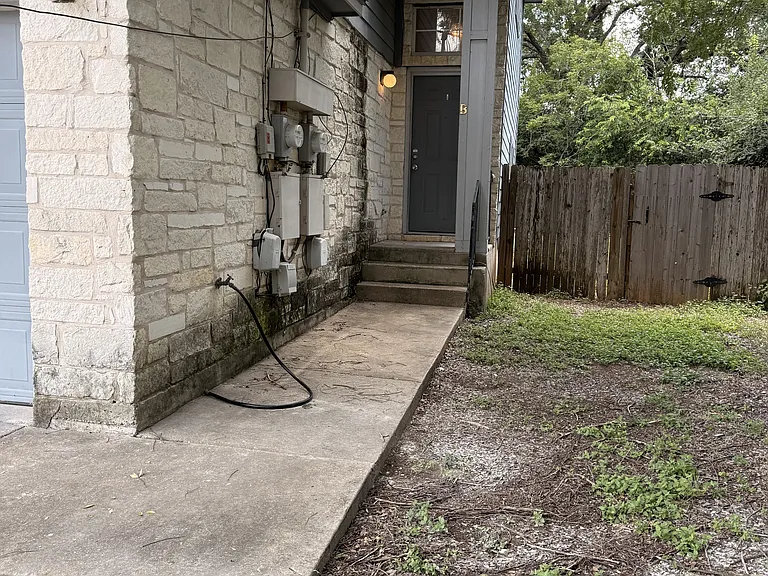 1729 Constantino Cir — Photo 2