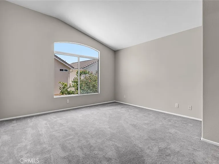 3 Alberta — Photo 18