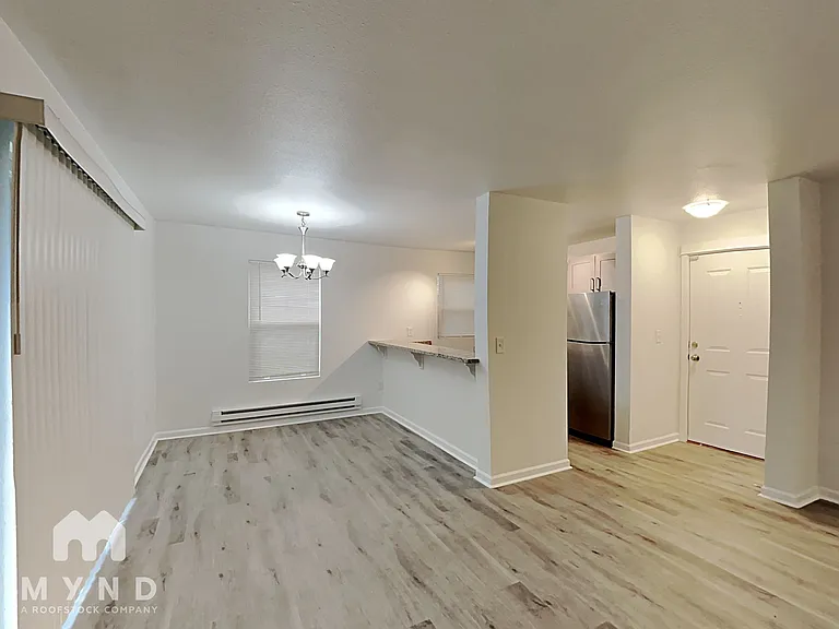9805 Avondale Rd NE #L138 — Photo 3