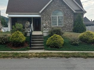 129 Mercer St, Butler, PA 16001