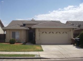 3141 W Lucich Dr, Merced, CA