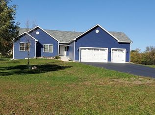 18610 Pinon Trl, Marengo, IL 60152