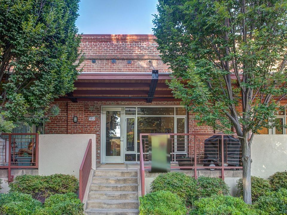 1st image of 582 Manzana Pl