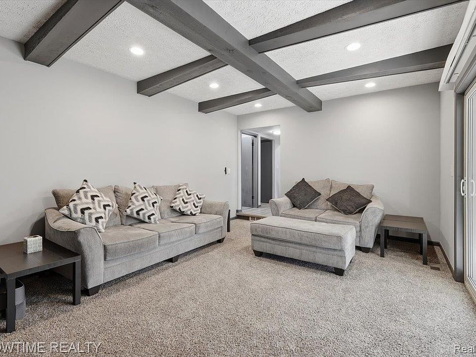 40621 Rinaldi Dr, photo 17