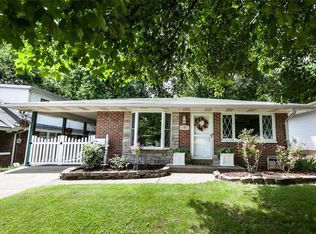 12 Jean Dr, Florissant, MO