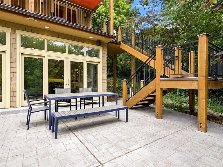 1418 E Federal Way — Photo 40