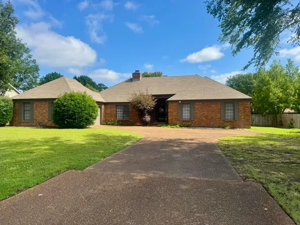510 Autumn Run Dr, Collierville, TN 38017