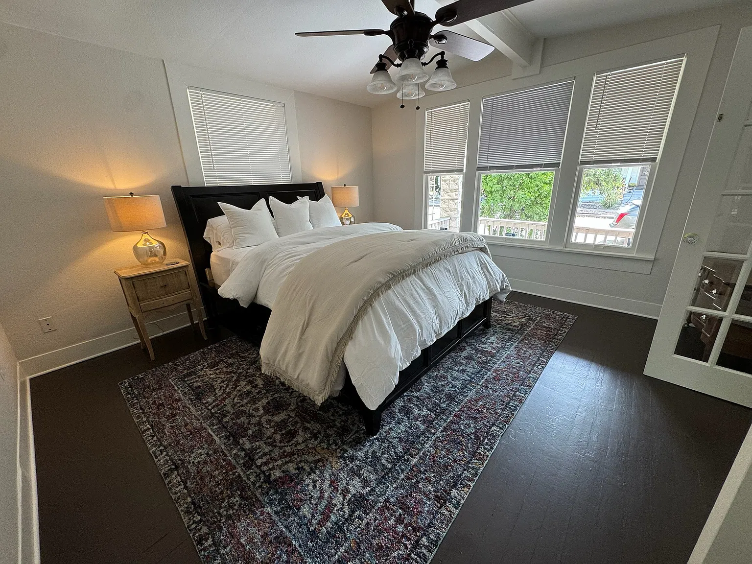 3 bed, 1362 sqft, $2,600 — Photo 3