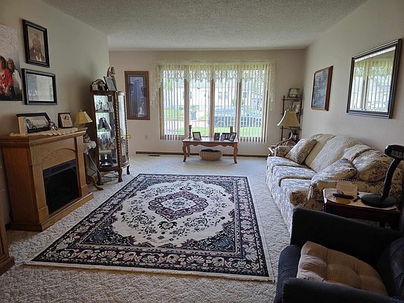 3rd image of 612 11th St