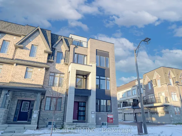 32 Guardhouse Cres, Markham, ON L6C 3J8