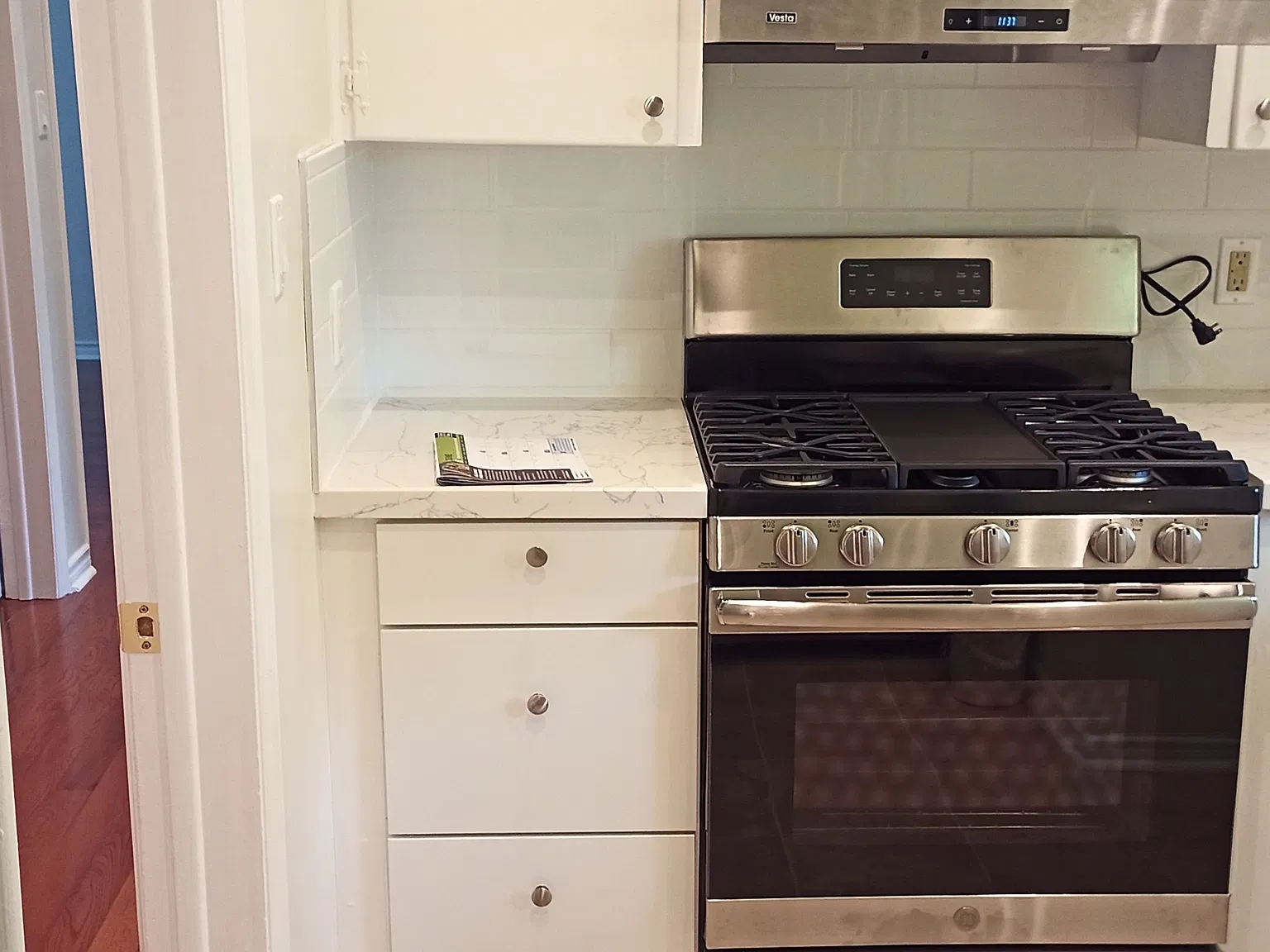 3 bed, $2,900 — Photo 4