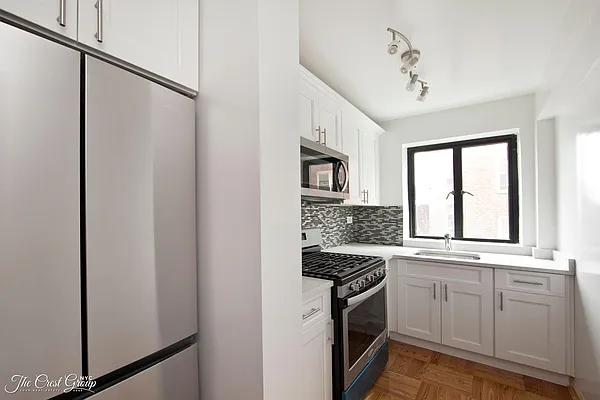 Sold by The Crest Group | media 13