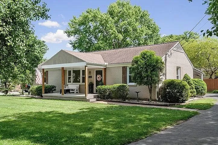 503 Perkins Dr — Photo 2